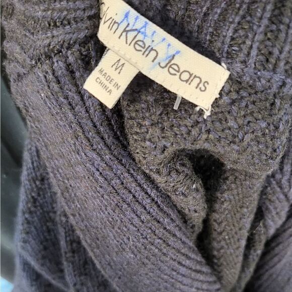 Calvin Klein cardigan - Picture 5 of 6